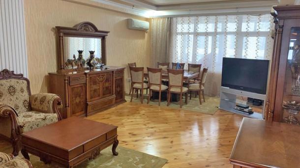 Новостройка, 3комнаты возле Парка Победы