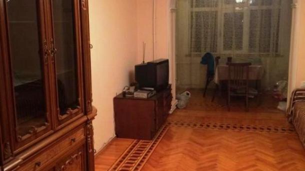 Сдаю ок м. Иншаатчылар 3 комн квартиру 